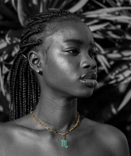 Medalla Escorpio chapada en oro 18kverde