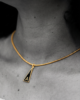 Collar Triangular con la Inicial "A" en oro de 18K | Essentia
